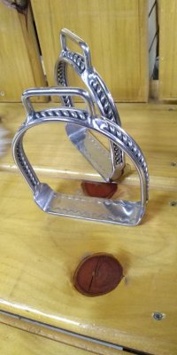 Estribo Inox Torcido I